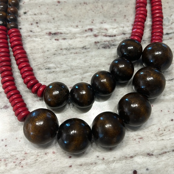 Vintage Red & Brown Wood Bead Nevklace - Picture 4 of 5